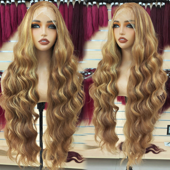 SIENNA- 32" Dirty Blonde